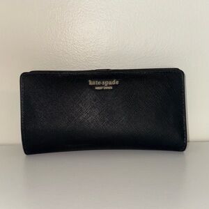Kate‎ Spade Black Textured Wallet